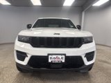 New 2025 Jeep Grand Cherokee Altitude image 4