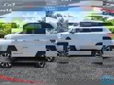 Used 2018 Jeep Grand Cherokee Overland image 2