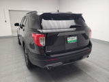 Used 2022 Ford Explorer XLT w/ Equipment Group 202A image 6