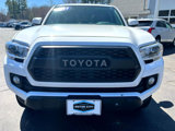 Used 2017 Toyota Tacoma SR5 image 2