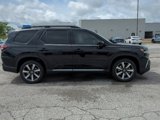 New 2025 Honda Pilot Touring image 6