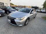 Used 2017 Toyota Camry SE image 3
