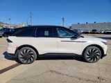 New 2025 Lincoln Nautilus Reserve image 3
