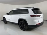 Used 2022 Jeep Grand Cherokee L Laredo image 5