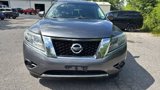 Used 2016 Nissan Pathfinder S image 2