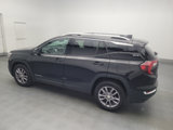 Used 2023 GMC Terrain SLT image 3