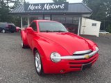 Used 2004 Chevrolet SSR w/ Preferred Equipment Group image 2