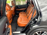 Used 2018 Nissan Rogue SL w/ Premium Package image 3