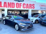 Used 2018 Toyota Camry LE image 2