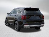 New 2025 Kia Sorento S image 2