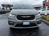 New 2025 Chrysler Pacifica Select image 3