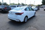 Used 2022 Hyundai Accent SE image 3