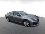 Used 2024 Nissan Altima 2.5 SL image 2