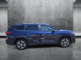 Used 2023 Toyota Highlander XLE image 4