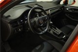 Used 2024 Porsche Macan image 4