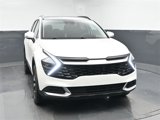 Used 2025 Kia Sportage EX image 2