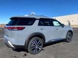 New 2025 Nissan Pathfinder Platinum image 4