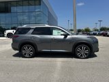 New 2025 Nissan Pathfinder Platinum image 5