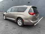 Used 2018 Chrysler Pacifica Touring-L Plus w/ Tire & Wheel Group image 3