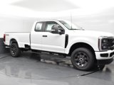 New 2025 Ford F350 4x4 SuperCab Super Duty image 3