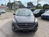 Used 2017 Ford Escape SE w/ SE Sport Appearance Package image 2