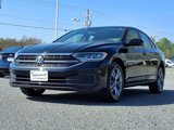 Used 2024 Volkswagen Jetta SE image 2