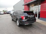 Used 2020 Ford Explorer XLT w/ Equipment Group 202A image 3