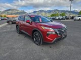 Used 2025 Nissan Rogue SV w/ SV Premium Package image 4