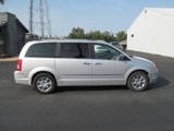 Used 2008 Chrysler Town & Country Limited image 5
