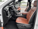Used 2024 GMC Sierra 2500 Denali Ultimate image 3