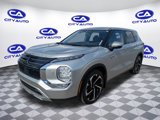 Used 2024 Mitsubishi Outlander SE image 4