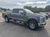 New 2025 Ford F250 4x4 Crew Cab Super Duty image 4