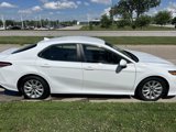 Used 2020 Toyota Camry LE image 4