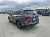 Used 2020 Volkswagen Tiguan SE w/ Panoramic Sunroof Package image 5