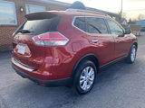 Used 2016 Nissan Rogue SV image 5