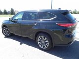 Used 2020 Toyota Highlander Platinum image 2