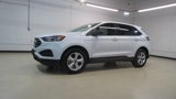 Used 2019 Ford Edge SE image 5