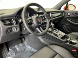 Used 2024 Porsche Macan image 4