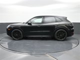New 2025 Porsche Cayenne GTS image 2
