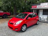 Used 2011 Toyota Yaris 4-Door Hatchback image 3