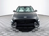 Used 2025 Hyundai Kona SEL image 2