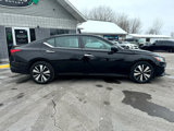 Used 2021 Nissan Altima 2.5 SV image 2