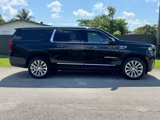 Used 2023 GMC Yukon XL Denali image 4