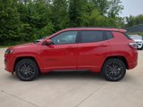 Used 2024 Jeep Compass Limited image 3