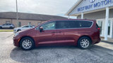 Used 2023 Chrysler Pacifica Touring-L image 4