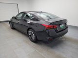 Used 2023 Nissan Altima 2.5 SV image 3