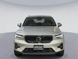 Used 2025 Volvo XC40 B5 Plus image 5