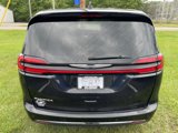 Used 2023 Chrysler Pacifica Touring-L image 6