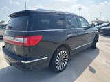 Used 2019 Lincoln Navigator Reserve image 3