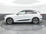 New 2025 Audi Q6 e-tron Prestige image 4